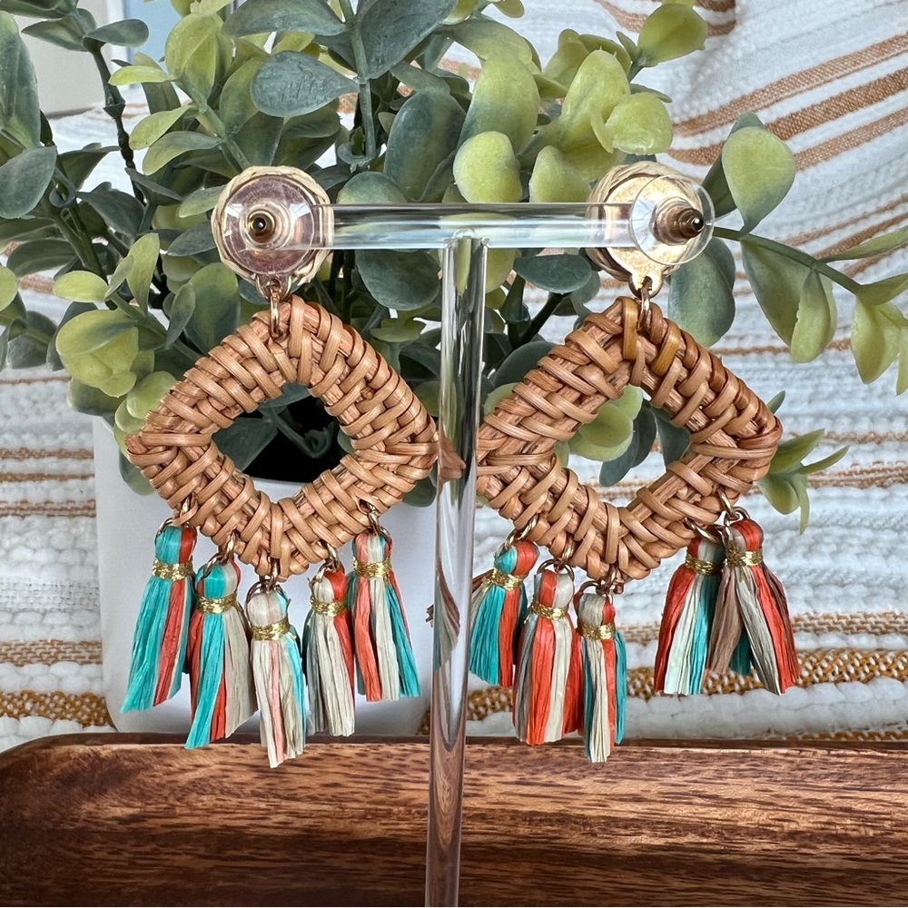 Diamond Braided‎ Rattan Raffia Tassel Earring - Picture 6 of 7